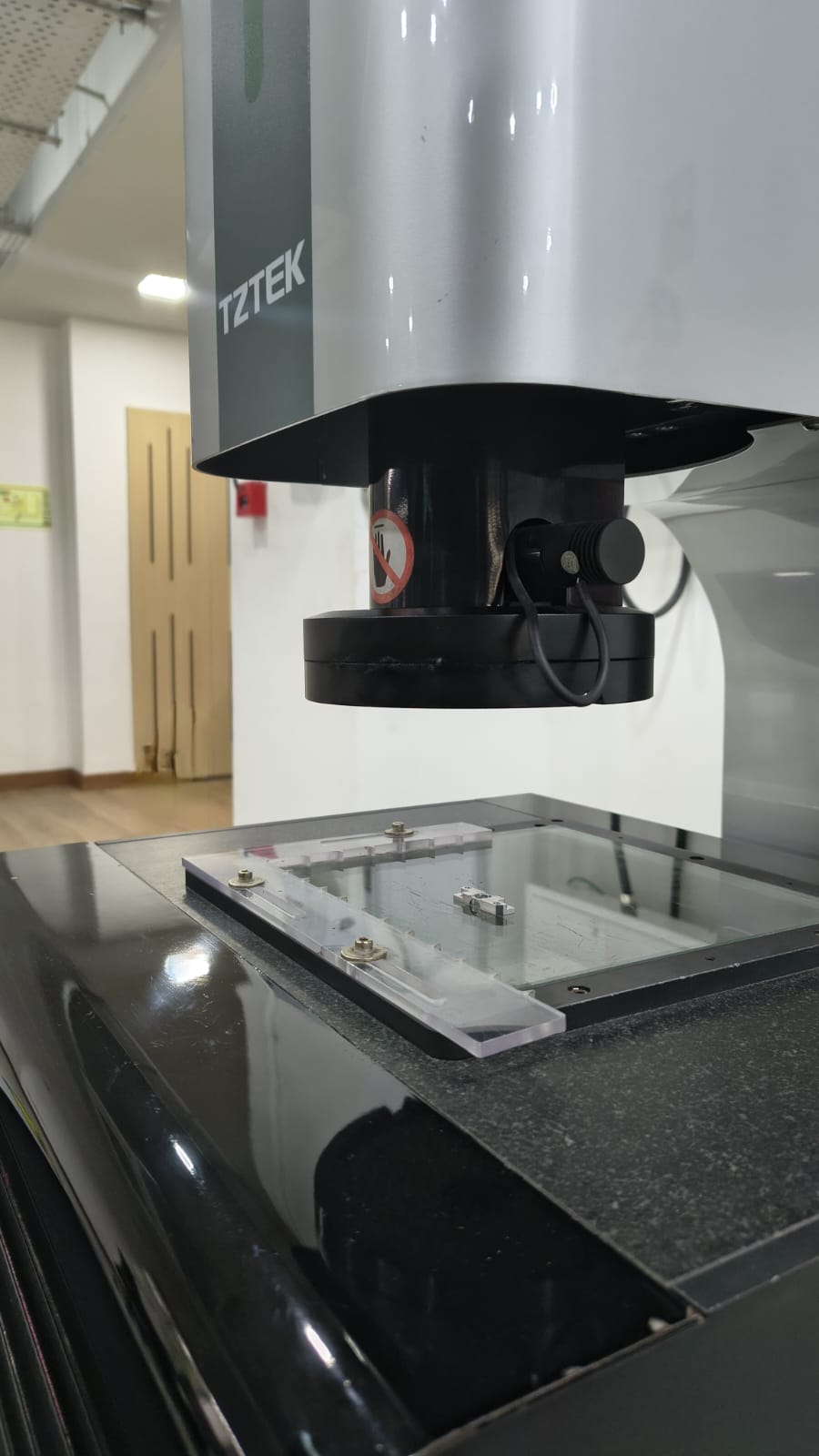 Inspection equipment